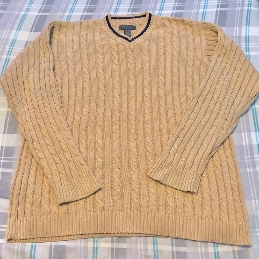 Mantles Mens V-neck Cable Knit Sweater 100% Cotton Cream/Navy Blue Size M